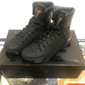 Kobe 9 Black Mamba (Jordan, Yeezy, Supreme, Bape)